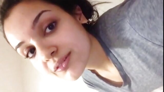 Regardez Brooke descendre et porn culotte vibrante sale en prison