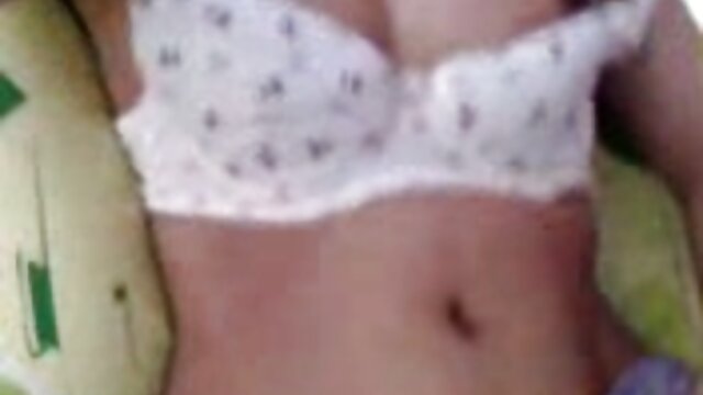 Les délices de l'après-midi dans les parcs culotte blanche porn urbains de Camera 112