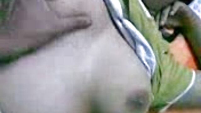 Ado cornée baisée mature culotte fendue en direct