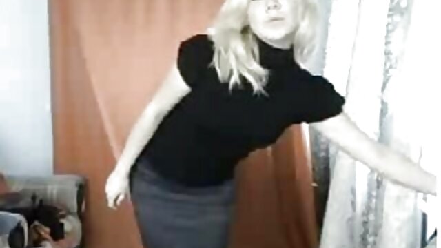 A.J.L. lesbienne sans culotte