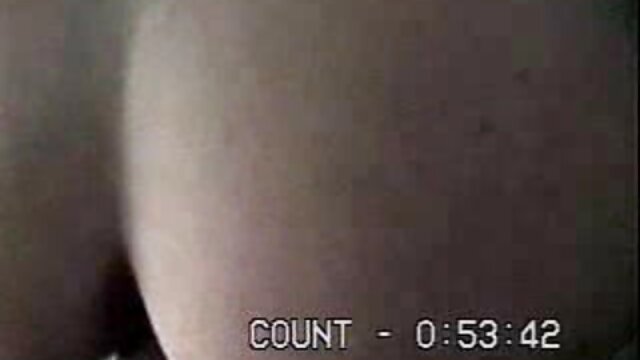 Tu peux video amateur sans culotte regarder pendant que ce goujon étire ma chatte