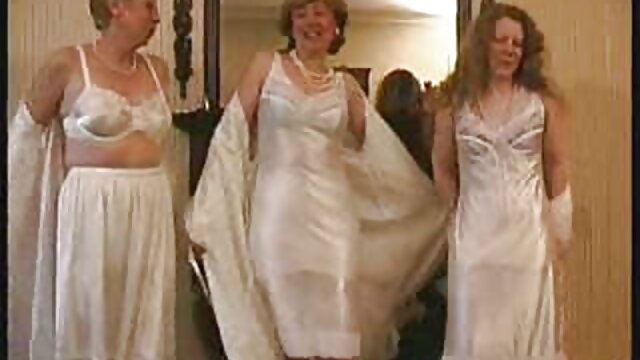 Sexe à la culotte sexy xxx maison avec de belles mères matures